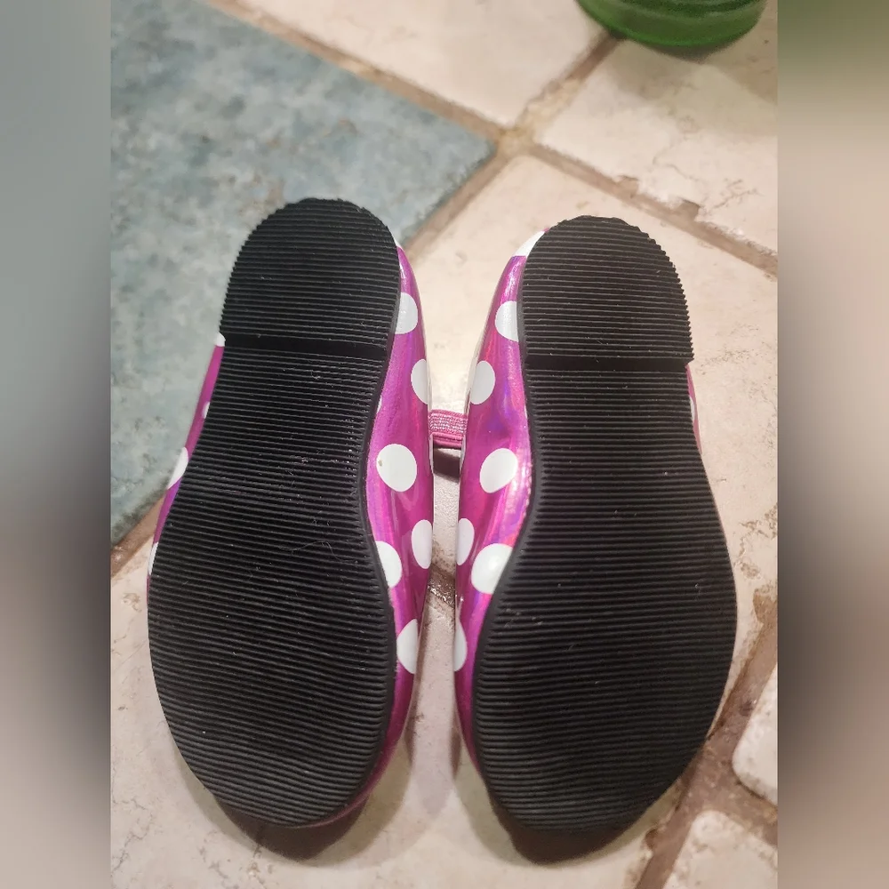 Disney Pink and White Dress Shoes with Minnie Mouse Design